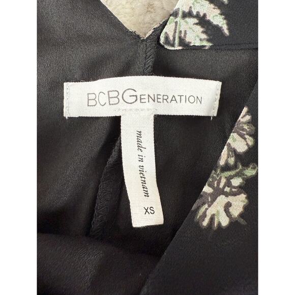 BCBGeneration Womens Size XS Floral Semi Sheer V Neck Blouse Black Pink Top - Picture 8 of 11